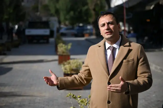 Bornova’da yollar eğitime açılıyor: Başkan Eşki’den okullara güvenli ve konforlu ulaşım hamlesi