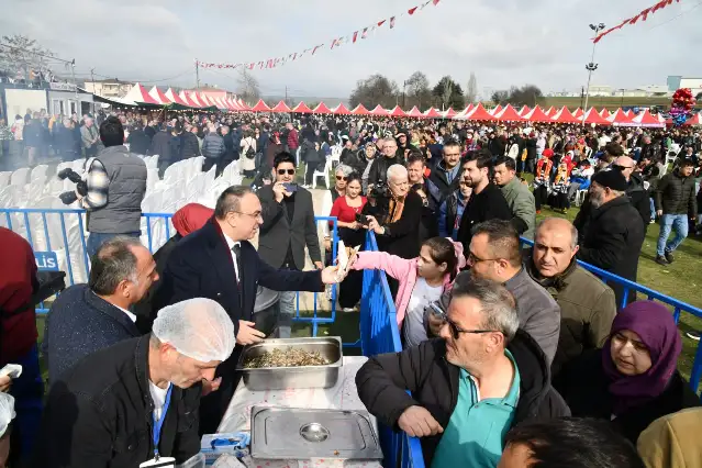 Karadeniz coskusu Tekirdağ'da yaşandı, açık gıdalar tepki çekti