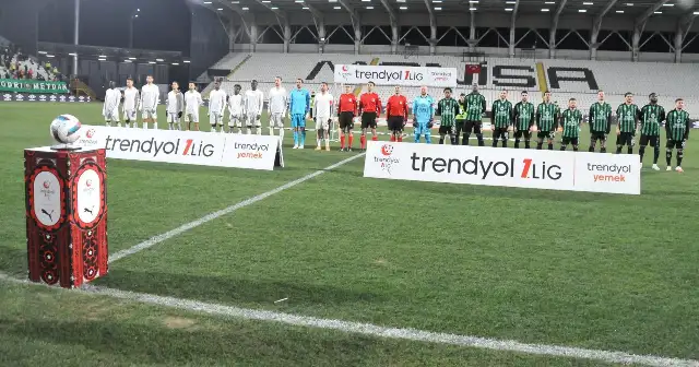 Manisa FK körfezin güçlü ekibi Kocaelispor’a boğun eğdi: 0-2