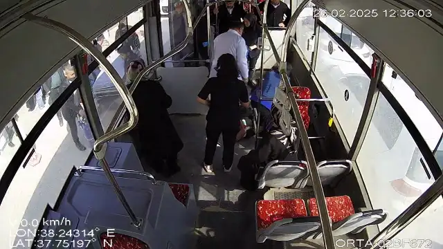 Adıyaman’da belediye otobüsü şoförü kalp krizi geçiren yolcuyu hastaneye yetiştirdi