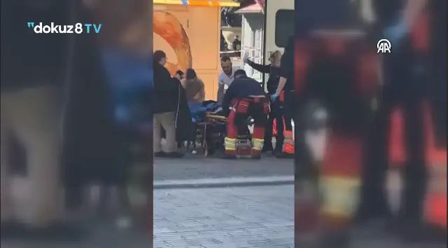 Almanya'nın Mannheim kentinde araç kalabalığın arasına daldı