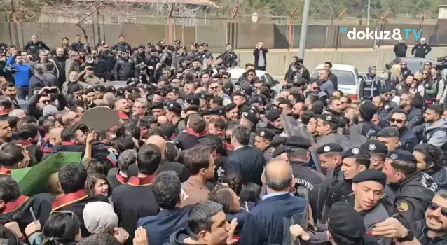 Gaziantep'te avukatların yürüyüşüne polis engeli