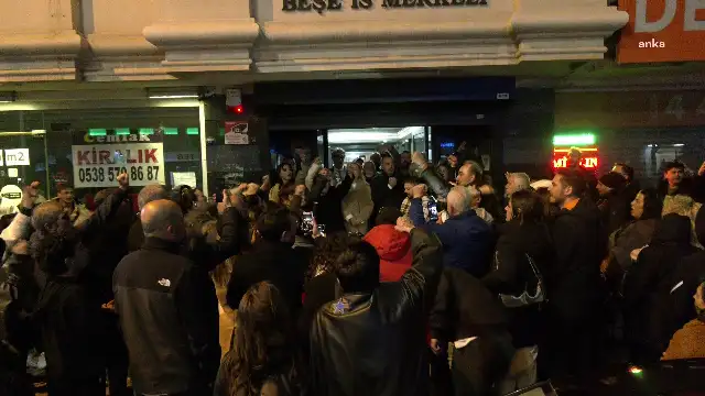 CHP İzmir’de ‘demokrasi nöbeti’ başladı