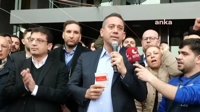 CHP'li Başarır'dan Şişli Belediyesi önünden hakimlere "Darbeye ortak olmayın", halka "Belediyenize sahip çıkın" çağrısı