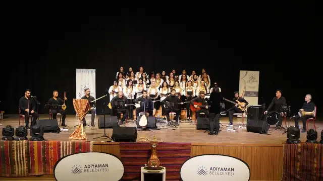 Adıyaman Belediyesi kadın korosundan unutulmaz 8 Mart konseri