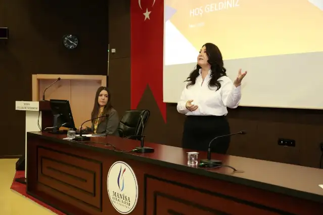 Manisa OSB’nin lokomotif kadın gücü Bölge Müdürü Karaboran CBÜ öğrencileriyle deneyimlerini paylaştı