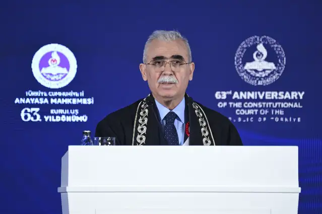 AYM başkanı Özkaya önce "kötülüklerin ve adaletsizliklerin hesabı sorulur" dedi ardından topu Ahiret'e attı