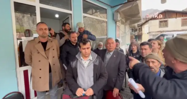 Yusufeli'nde kurulması planlanan HES projesi için bilgilendirme toplantısı, köylülerin tepkisi üzerine yapılamadı