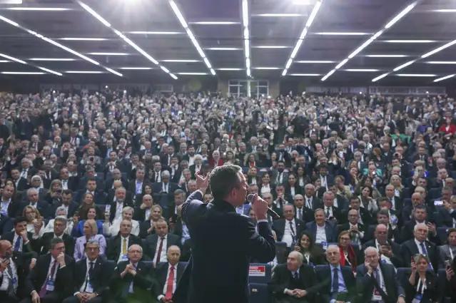 CHP, “Şimdi İktidar Zamanı” sloganıyla 39’uncu Olağan Kurultay’a hazırlanıyor