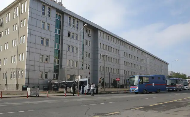 Narin Güran cinayetiyle ilgili 12 sanık ile suça sürüklenen 3 çocuğun yargılanmasına başlandı