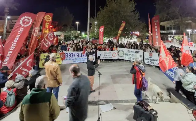 Altınoluk’ta “Adalet ve özgürlük” yürüyüşü: Edremit Demokrasi Platformu’ndan güçlü mesaj