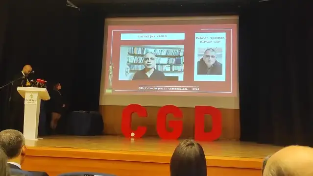Mehmet Türkmen, ÇGD ödül törenine video mesajla katıldı: Bu ödülü Metin Göktepe ve mücadele eden gençler adına alıyorum