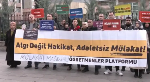 "Mülakat mağduru" öğretmen adayları MEB önünde