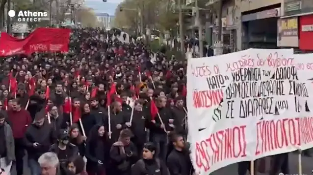 Yunanistan'da binlerce kişi, hayat pahalılığına karşı grev yaptı