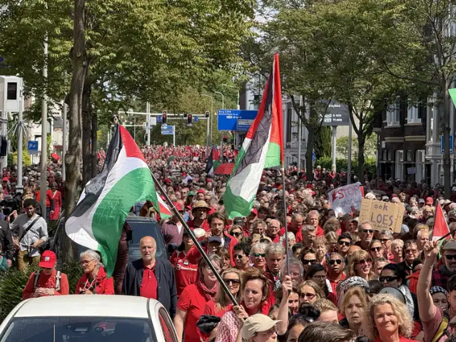 Hollanda'da hükümetin İsrail yanlı politikasına protesto
