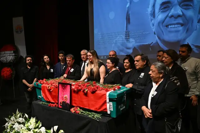 Yönetmen Ali Özgentürk, Adana'da son yolculuğuna uğurlandı