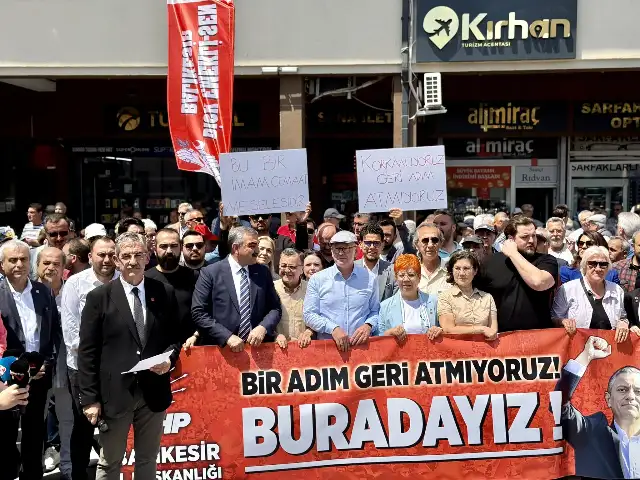 CHP Balıkesir İl Başkanlığı’ndan Özgür Özel’e Yapılan Saldırıya Sert Tepki: Kurtuluş irademizde, iktidar milletimizdedir