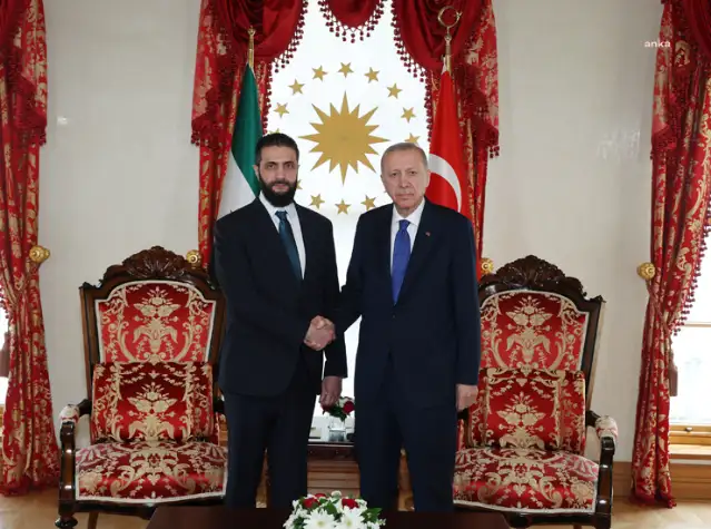 Cumhurbaşkanı Erdoğan: ABD ve AB'nin Suriye'ye yönelik yaptırımları kaldırma kararını memnuniyetle karşıladık