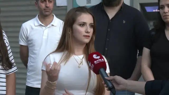 Üç aydır maaşlarını alamayan öğretmenler, topluca iş bırakma kararı aldı