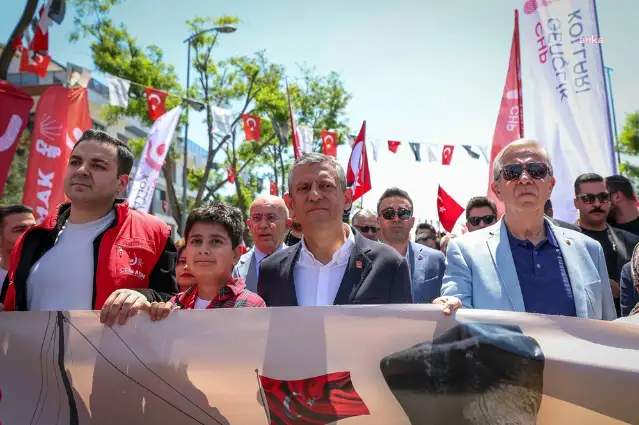 Özgür Özel: Atatürk Cumhuriyet’i gençlere emanet etti, gençler de bu emanete çok güçlü şekilde sahip çıkıyor