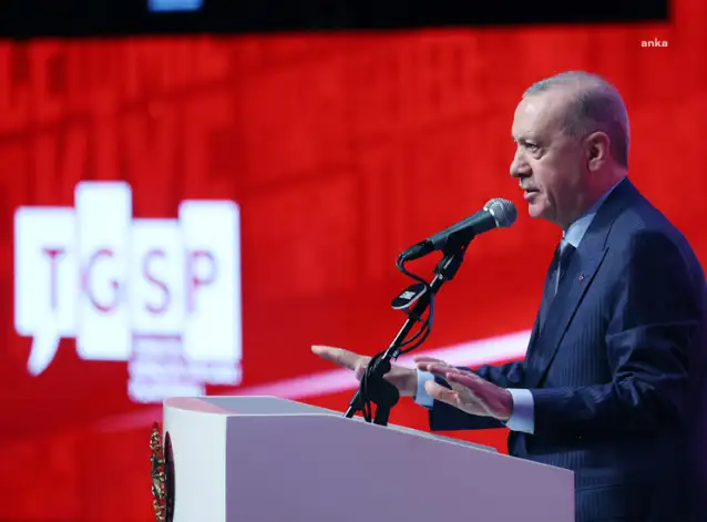Erdoğan: Yolsuzluklarını saklamak için gençlerimizin arkasına saklananlara prim vermedik
