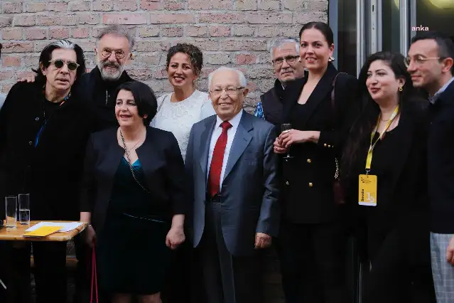 Frankfurt Türk Tiyatro Festivali açılış töreniyle perdelerini açtı