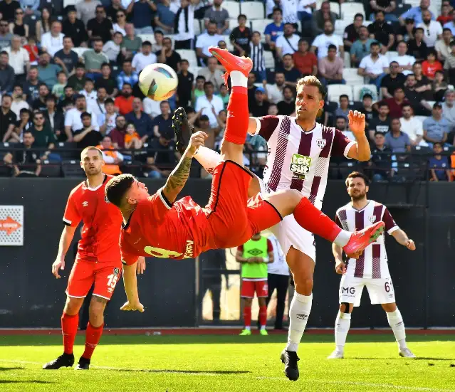 Manisa FK kurtuluş umutlarını son 90 dakikaya bıraktı