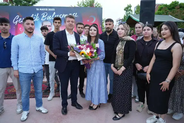 Başkan Abdurrahman Tutdere gençlerle buluştu: Adıyaman’ı gençliğin şehri yapacağız