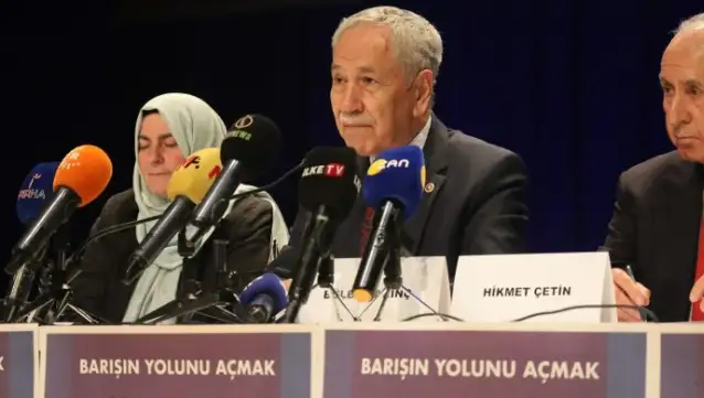 Bülent Arınç: Öcalan, Meclis'te değil sokakta konuşsun