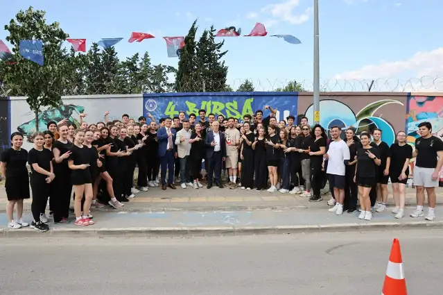 Gençler, Graffiti Şenliği ile kente renk kattı