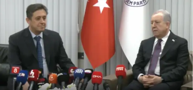 MHP heyetinden DEM partisi bayram ziyaretinde "Demli çay" şakası