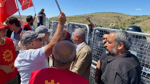 EMEP, Kürecik Üssü'ne yürümek istedi, güvenlik güçleri engel oldu