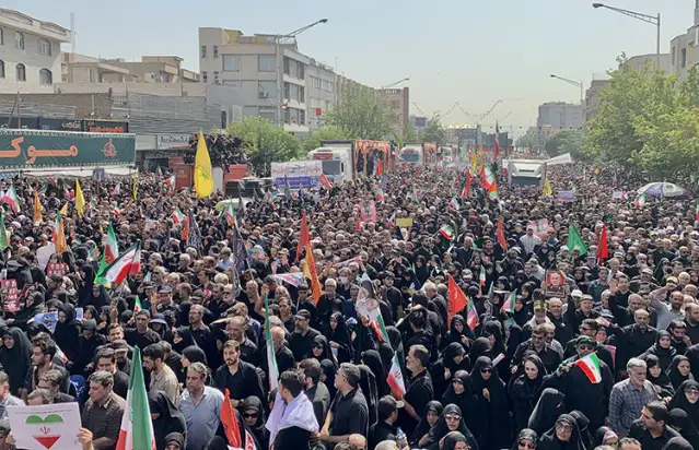 İsrail saldırılarında hayatını kaybedenler için cenaze töreni