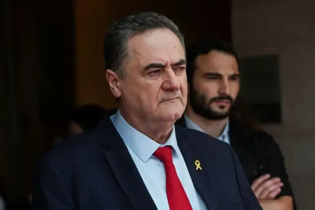 İsrail Savunma Bakanı: Hava Kuvvetleri jetleri İran rejiminin İç Güvenlik Karargahı'nı imha etti