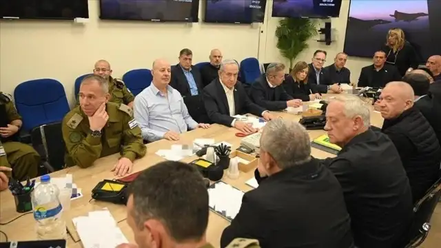İsrail Başbakanı Netanyahu, Gazze'de ateşkes  için güvenlik toplantısı