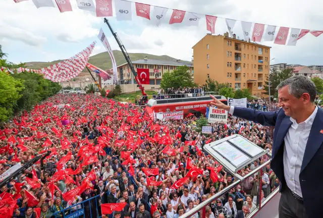 Özel'den Erdoğan'a: Artık yaşlandın, yoruldun, yüzde 29’la seni orada oturtmam