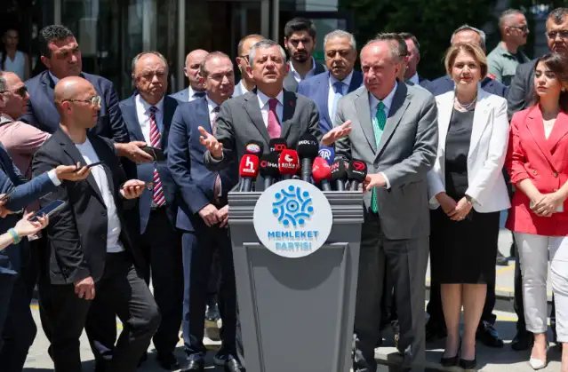 Özgür Özel: Sayın Muharrem İnce'yi ve Memleket Partisi'ndeki arkadaşlarımızı baba evine davet ettik