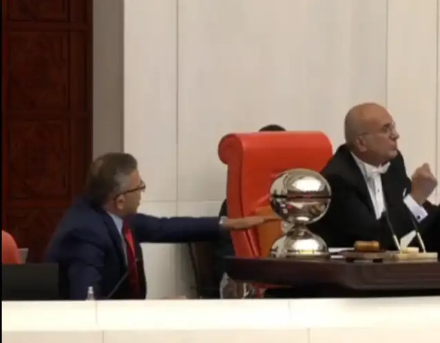 TBMM Başkanvekili Tekin Bingöl: Fiziki şiddeti ima eden davranış kabul edilemez