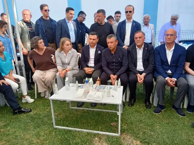 Özel ve Dilek İmamoğlu Manisa’da ortak basın açıklaması yaptı