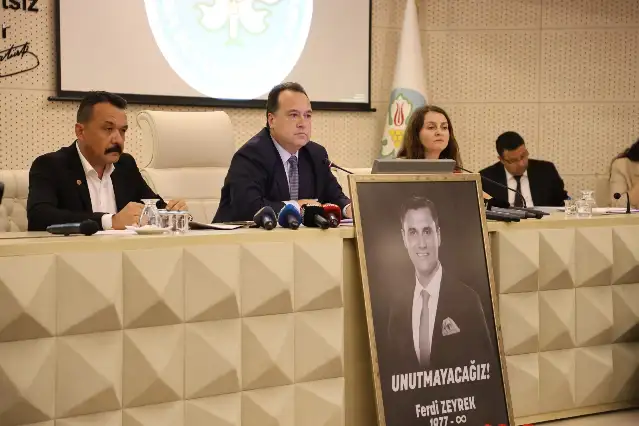 Manisa Büyükşehir’in yeni başkanı İlk kez yönettiği meclisten anlamlı mejaslar verdi