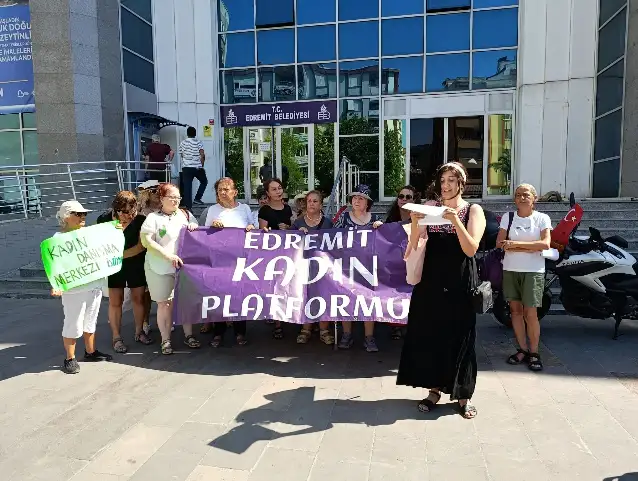 Edremit Kadın Platformu: Kadın Dayanışma Merkezi sözde kaldı, artık somut adım istiyoruz