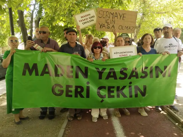 Zeytinliklerin madene açılmasına karşı TBMM önünde eylem: Yasa geçerse gidecek yurdumuz kalmayacak