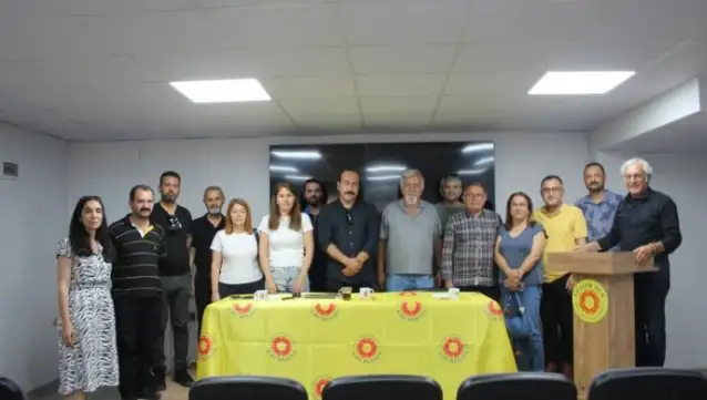 Adana'da davayı kazanan emekçiler, dokuz yıldır işe iadeyi bekliyor
