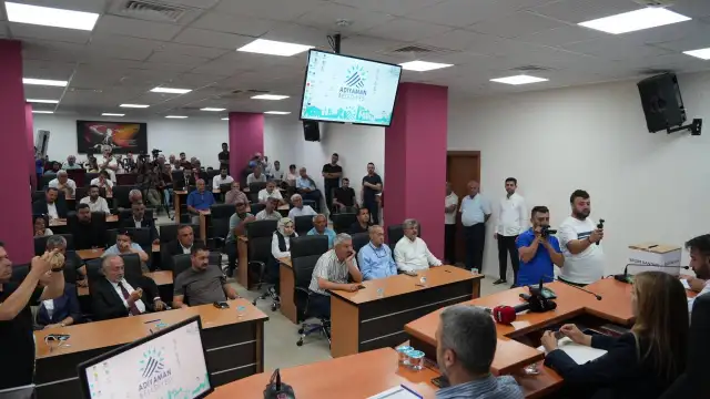 Adıyaman Belediyesi’nde Başkan Vekili seçimi yapıldı: CHP Meclis Üyesi Ufuk Bayır Başkan Vekili seçildi
