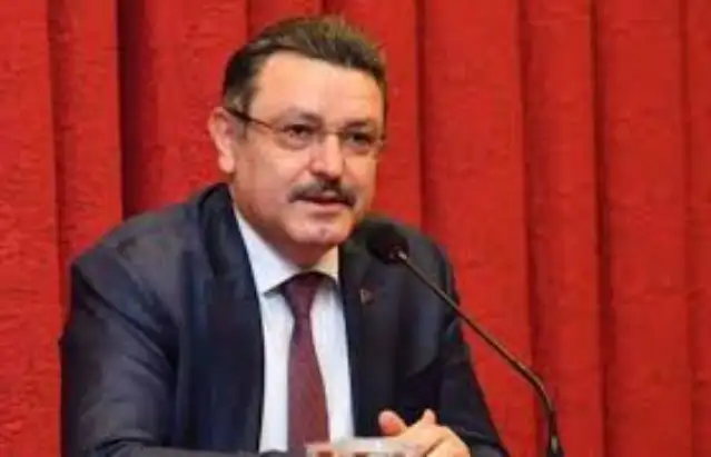 AKP'li Metin Genç: Mehmet Murat Çalık tutuksuz yargılanmalı