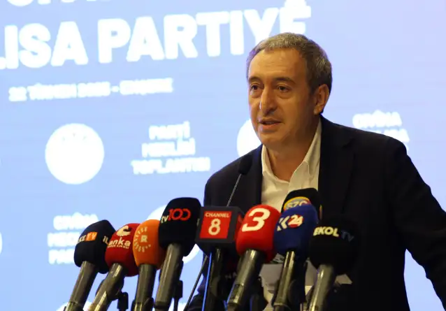 Bakırhan: Kürt meselesinin demokratik çözümü konusunda toplumun CHP'den beklentisi çok yüksek
