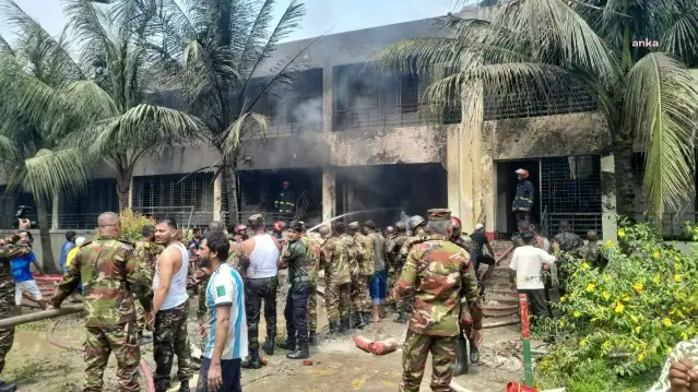 Bangladeş'te uçak kazası: en az 19 kişi hayatını kaybetti