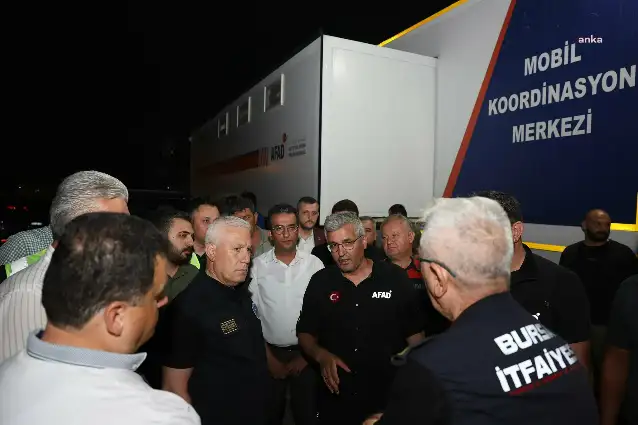 Bursa Büyükşehir Belediye Başkanı Mustafa Bozbey, orman yangınları hakkında açıklamada bulundu