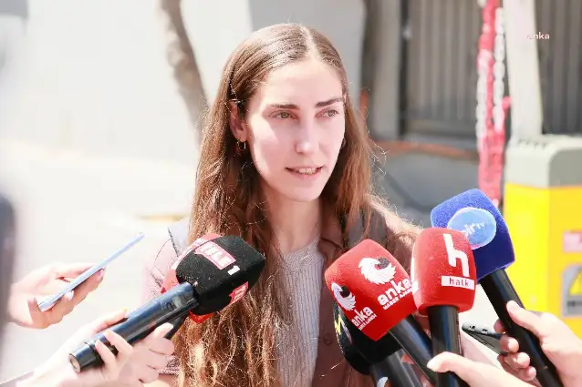 Tunç Soyer’in kızı Defne Soyer’den gözaltı açıklaması: Bu süreç halkı yoruyor, siyasiler cezalandırılmamalı