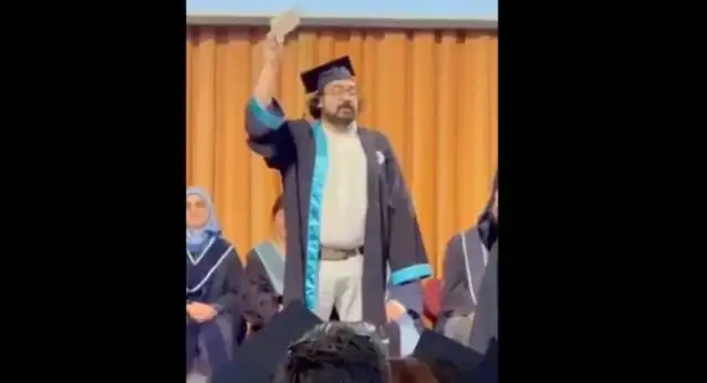 İmamoğlu’nun diplomasının iptal edilmesini kendi diplomasını yırtarak tepki gösterdi, şafak baskınıyla gözaltına alındı
